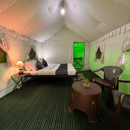 Himalayan Root Swiss Cottage Tents - Camping With Bonfire Manali (Himachal Pradesh) Exterior photo