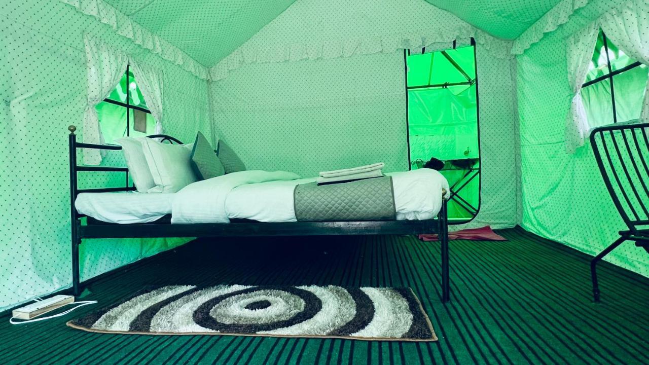 Himalayan Root Swiss Cottage Tents - Camping With Bonfire Manali (Himachal Pradesh) Exterior photo