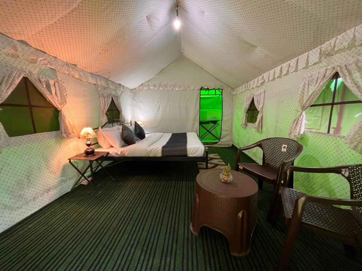 Himalayan Root Swiss Cottage Tents - Camping With Bonfire Manali (Himachal Pradesh) Exterior photo