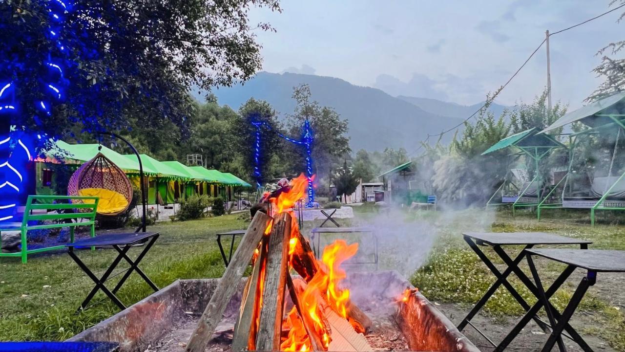 Himalayan Root Swiss Cottage Tents - Camping With Bonfire Manali (Himachal Pradesh) Exterior photo