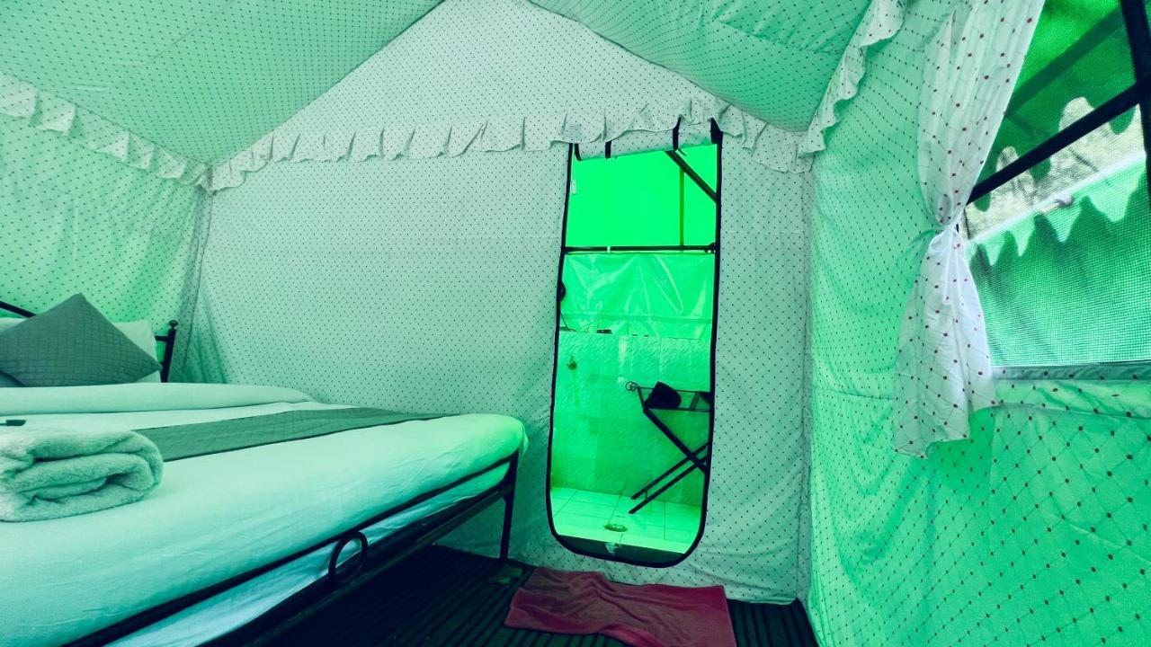 Himalayan Root Swiss Cottage Tents - Camping With Bonfire Manali (Himachal Pradesh) Exterior photo