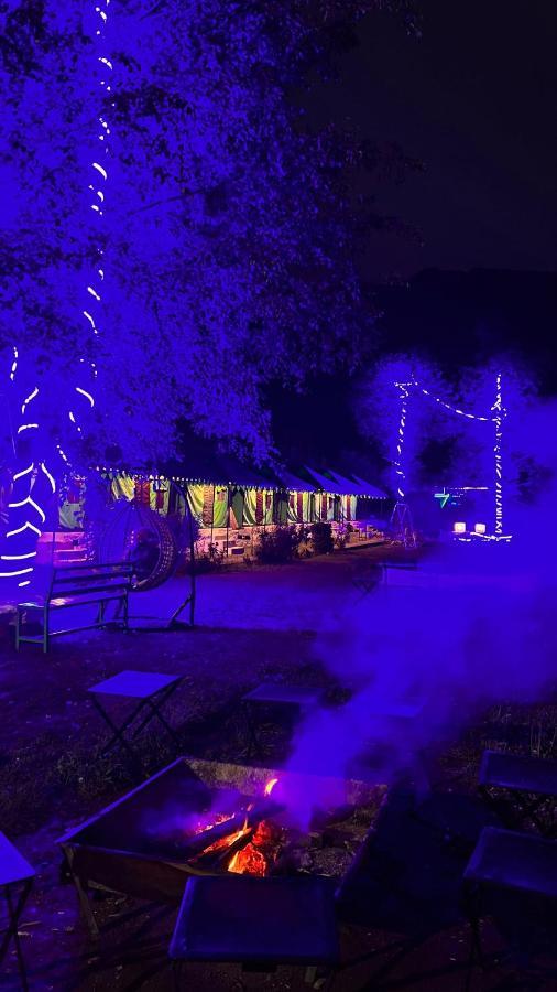Himalayan Root Swiss Cottage Tents - Camping With Bonfire Manali (Himachal Pradesh) Exterior photo